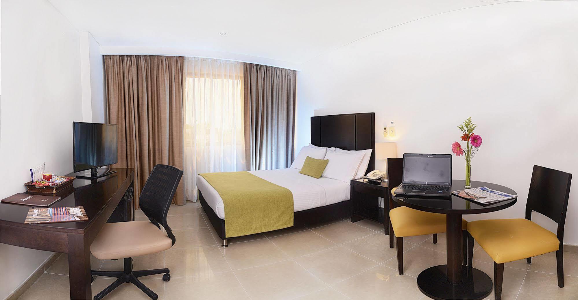 Hotel Millenium ברנקברמחה מראה חיצוני תמונה